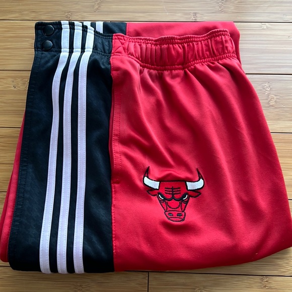 Adidas Authentic NBA Chicago Bulls Warm Up Breakaway Pants size Men's 2XL / XXL - Picture 2 of 10